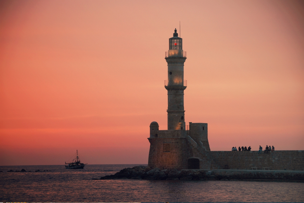 lighthouse-old-venetian-harbour-chania-sunday-trip-solo-travellers-from-mistral-hotel-singles-holidays