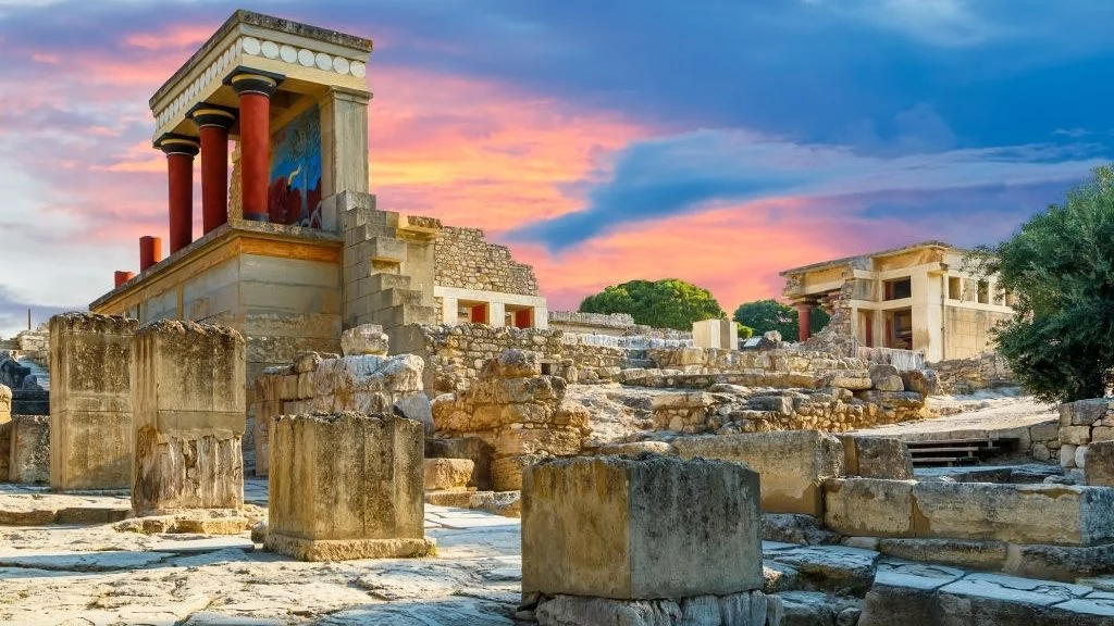 knossos-palace-archeology-site-trip-from-mistral-hotel-solo-holidays-in-crete-greece