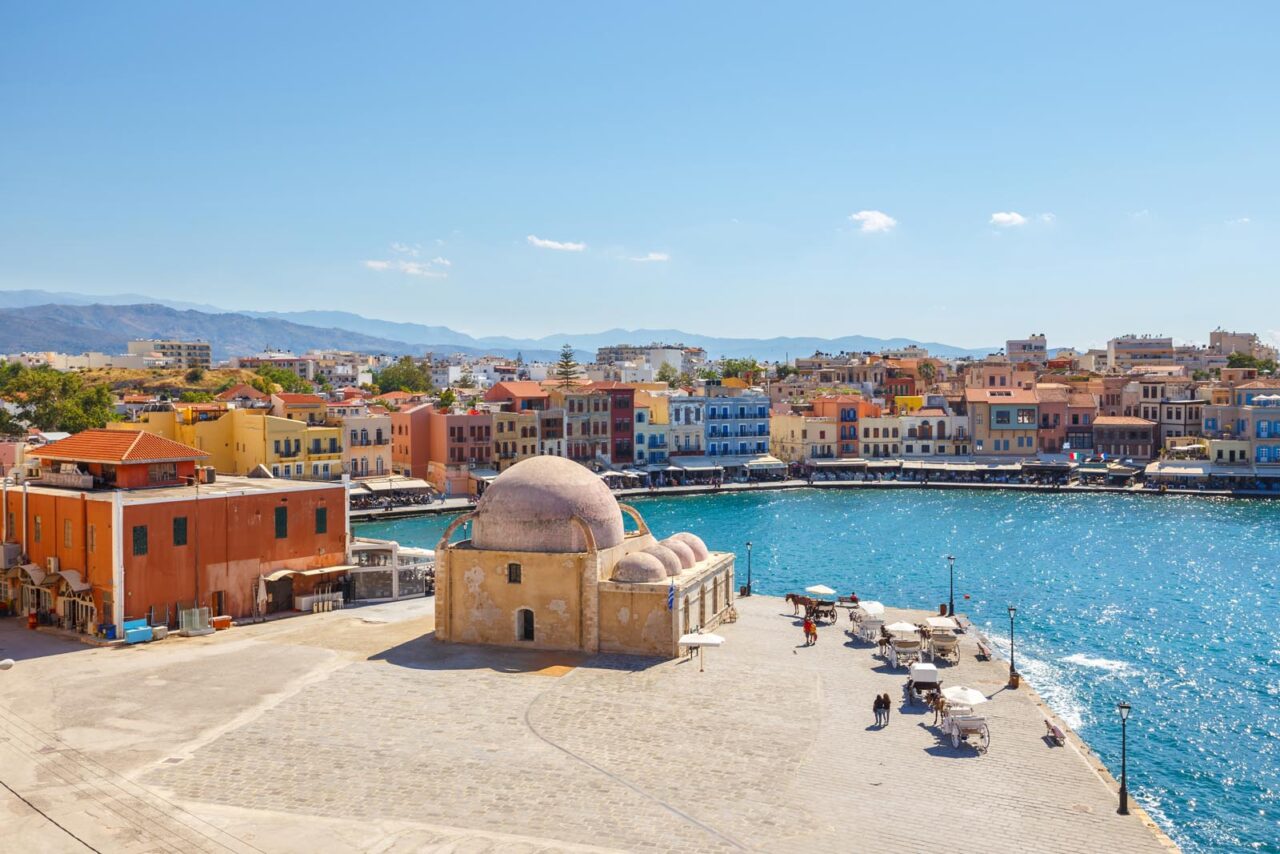 chania-harbor-in-spring-easter-celebration-in-crete-for-single-holidaymaker-at-mistral-hotel-solos-holidays