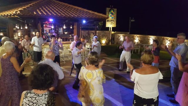 dancing-at-bar-evening-music-mistral-hotel-crete-for-solo-travellers-single-holidaymakers