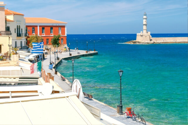 solo-holidays-singles-in-crete-vacation-chania-greece-island-mediterranean-greek-find-new-friends-sociable-singles