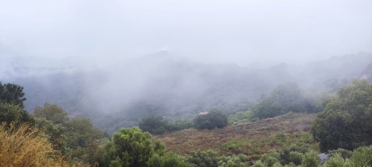 clouds-low-mountains-omalos-chania-crete-solo-holidays-mistral-hotel-for-single-travellers